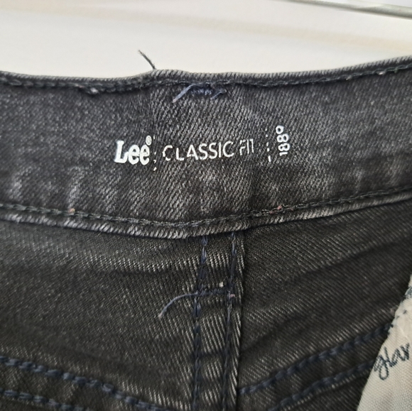 Lee pair of jeans - Picture 3 of 3